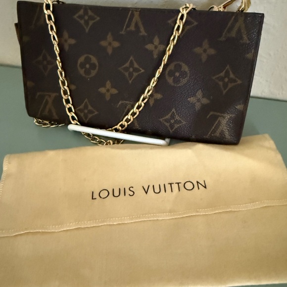Louis Vuitton Pochette Wallet Monogram Zip Top - Picture 2 of 7